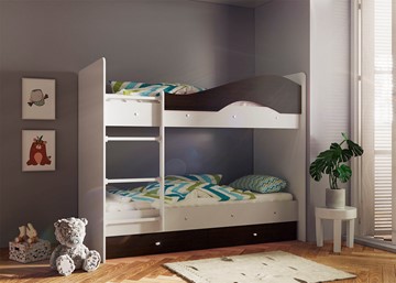 Детская  двухъярусная кровать Мая с 2 ящиками на щитах, корпус Млечный дуб, фасад Венге в Туле - предосмотр